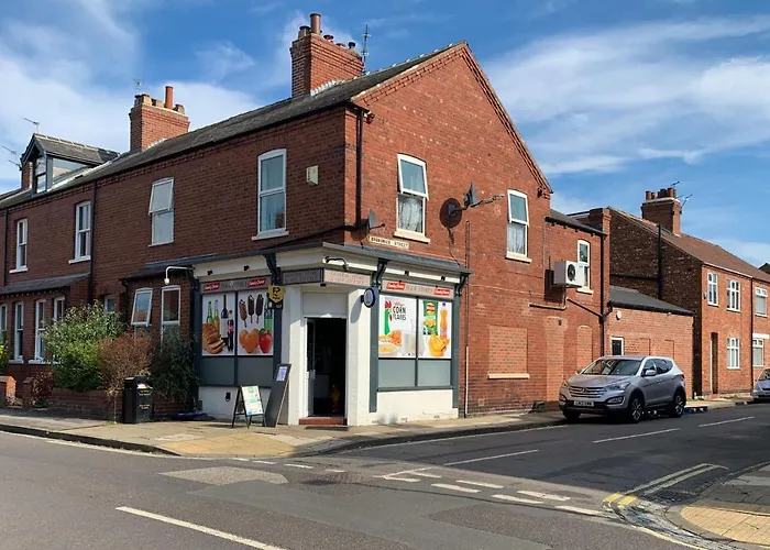 The Knavesmire - Quaint Victorian - Free Parking - Pet Friendly York