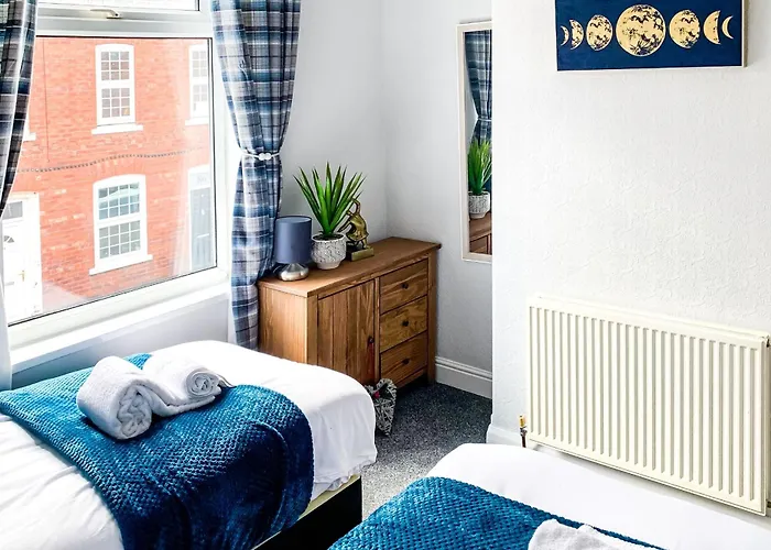 The Knavesmire - Quaint Victorian - Free Parking - Pet Friendly *