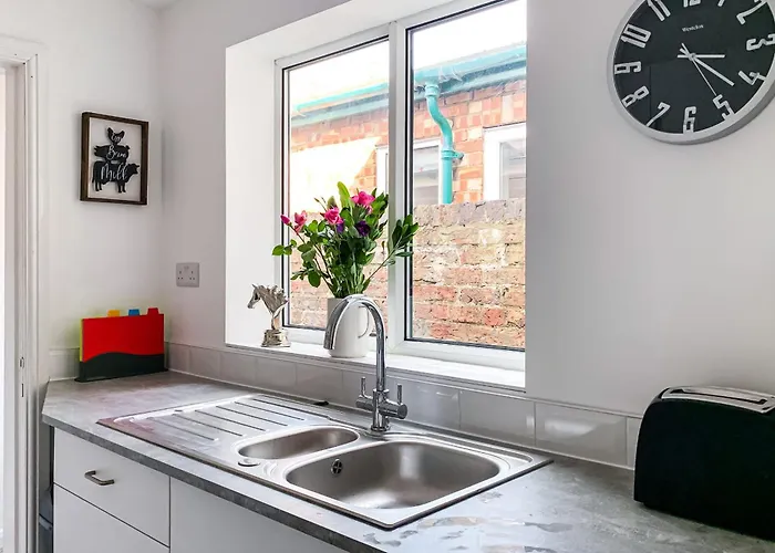 The Knavesmire - Quaint Victorian - Free Parking - Pet Friendly *