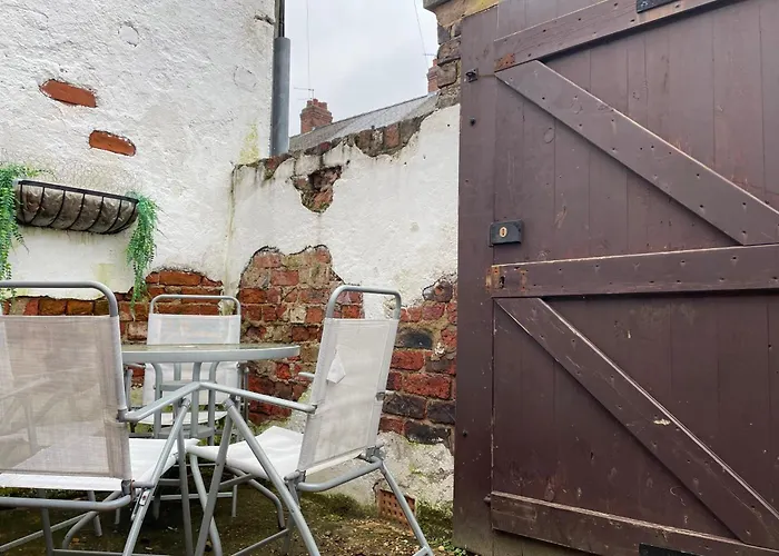 The Knavesmire - Quaint Victorian - Free Parking - Pet Friendly