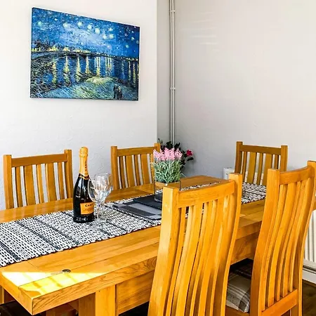 The Knavesmire - Quaint Victorian - Free Parking - Pet Friendly Feriehus York