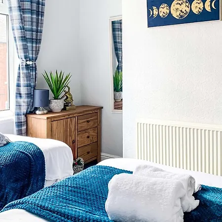 The Knavesmire - Quaint Victorian With Free Parking * York