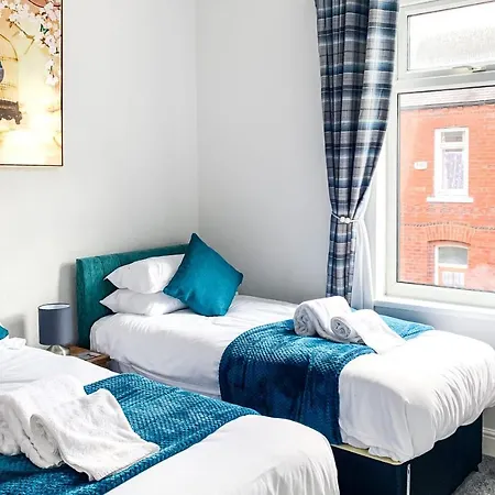 The Knavesmire - Quaint Victorian - Free Parking - Pet Friendly York