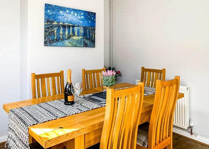 The Knavesmire - Quaint Victorian - Free Parking - Pet Friendly *