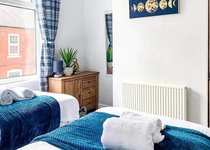 The Knavesmire - Quaint Victorian - Free Parking - Pet Friendly